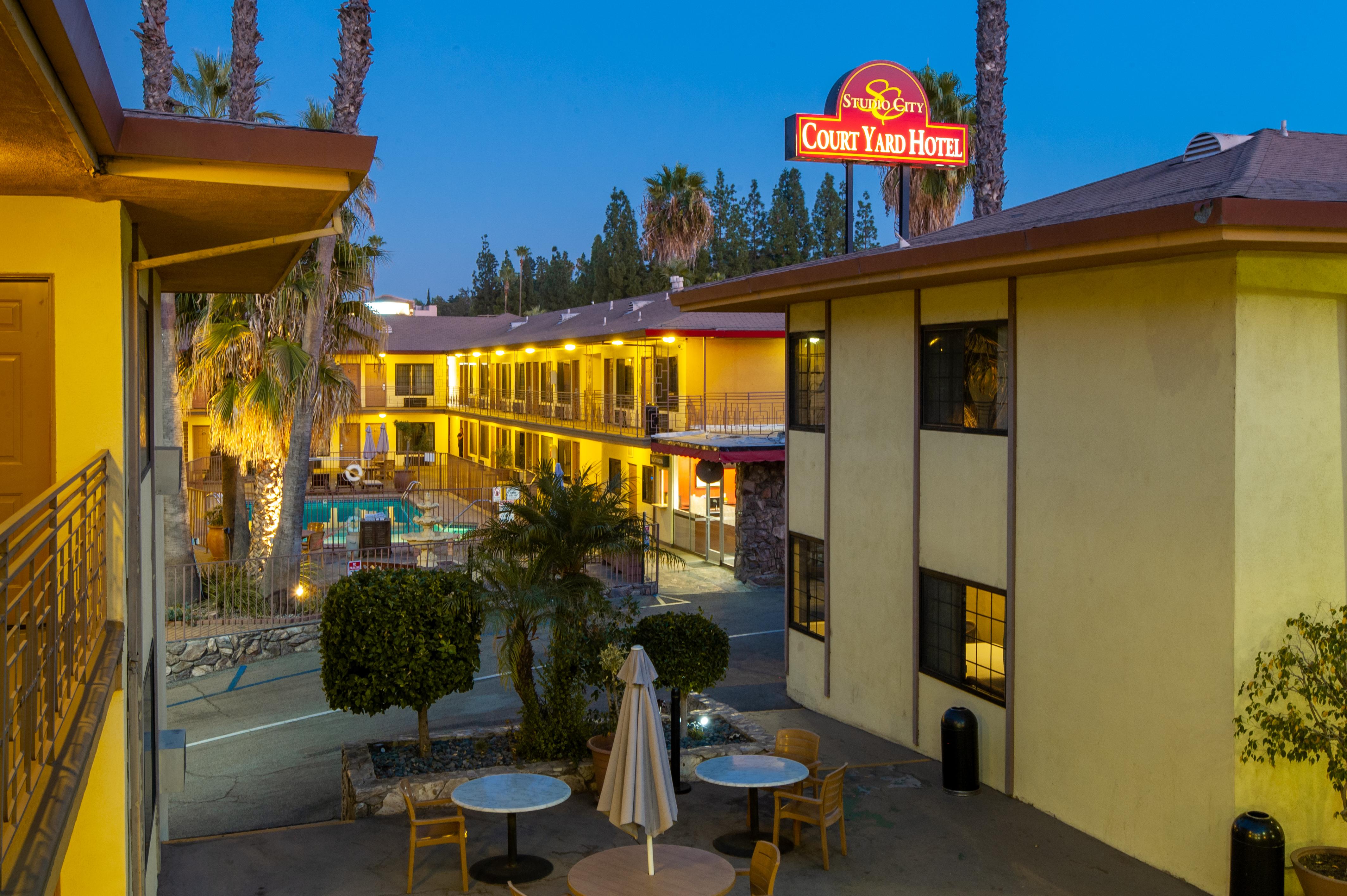 Studio City Court Yard Hotel Eksteriør bilde